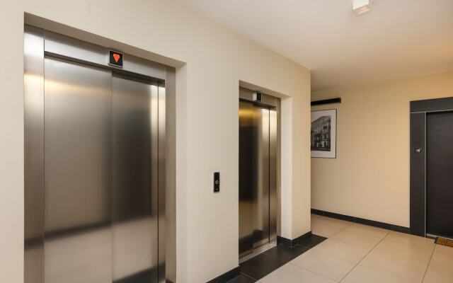 Apartment Siedmiogrodzka Wola by Renters