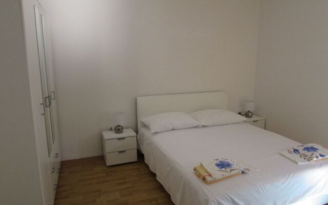 Ana-Marija Apartment