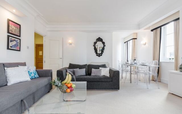 Outstanding Trafalgar Penthouse, sleeps 8