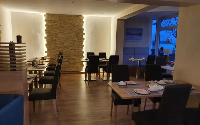 Hotel Waldrausch