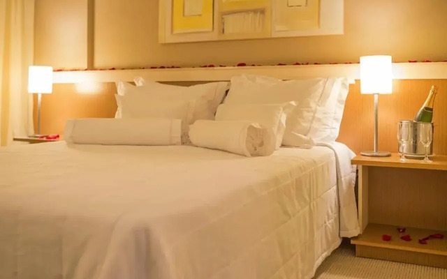 Astron Hotel Bauru by Nobile