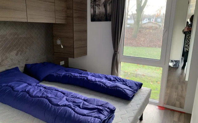 Charming Chalet 2 km. of the Efteling