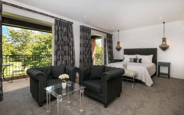 Henley Hotel