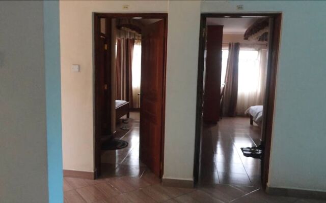 Ngara Riverside Lodge