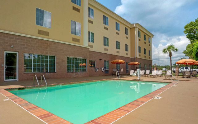 Comfort Suites Alexandria North
