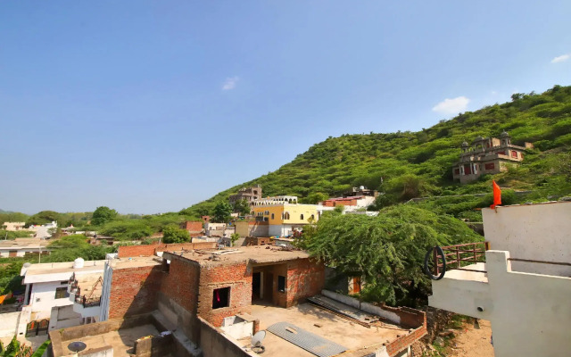 Namaste Guest House by OYO Rooms