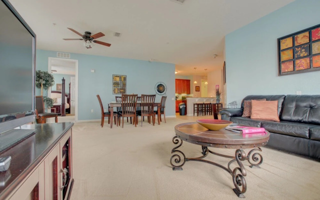 Lakefront Luxury