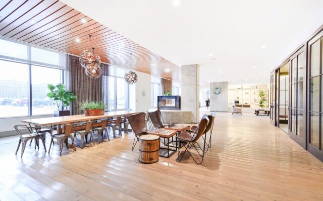 Global Luxury Suites at Seaport