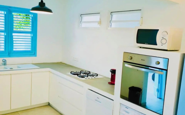 Location Maison Bleue avec piscine privative au Carbet Martinique