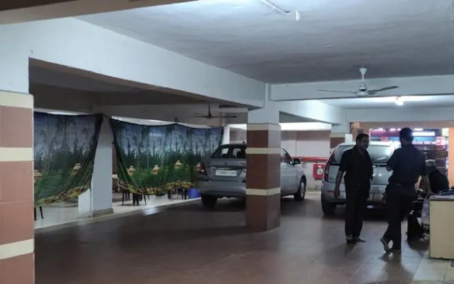 Hotel Dwaraka Inn