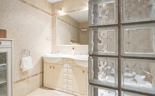 Quiet & Cozy Apartment