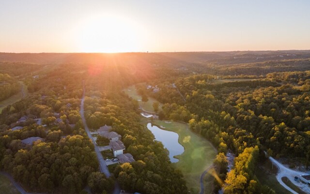 Grey Moose Lodge w/ Amenities Access!