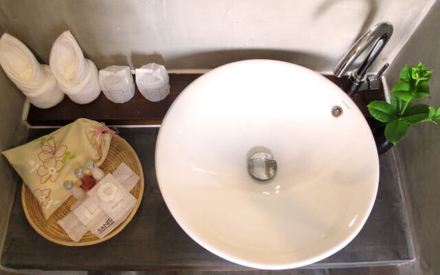 Tonle Tropic Boutique Hotel