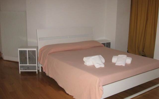 B&B Zaffiro Blu Airport