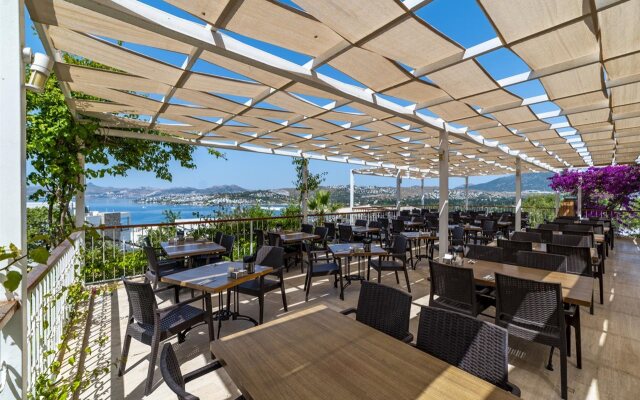Riva Bodrum Resort - All Inclusive - Adult Only