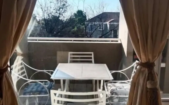 Room in Guest Room - A Home Away From Home!