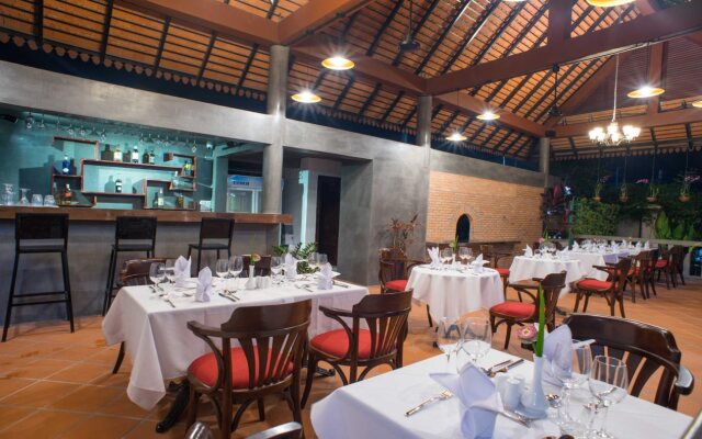Naga Gate Boutique Hotel