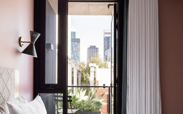 Alex Hotel
