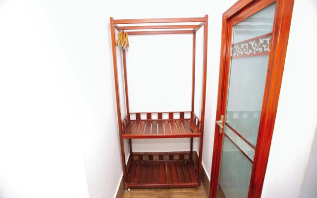 Ruby Riverside Hotel & Hostel