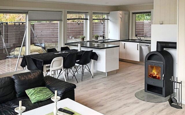 10 Person Holiday Home in Lyngdal-by Traum