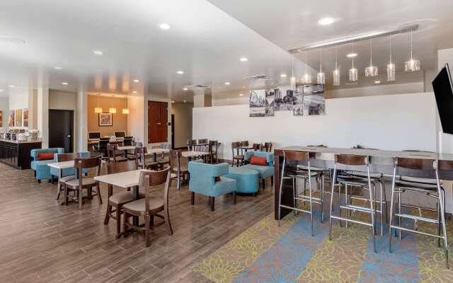 MainStay Suites Denver International Airport