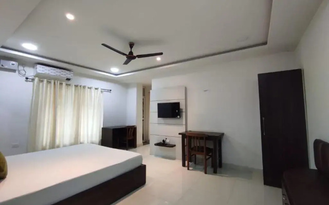Indira Lodge