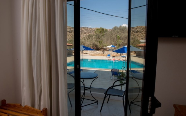 Paradise Matala Hotel