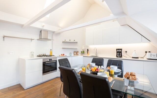 Kensington - London Private Apartment