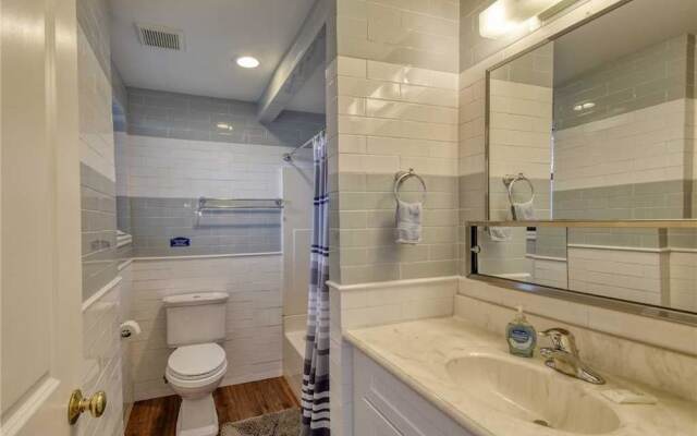 Hidden Villa - Two Bedroom Home