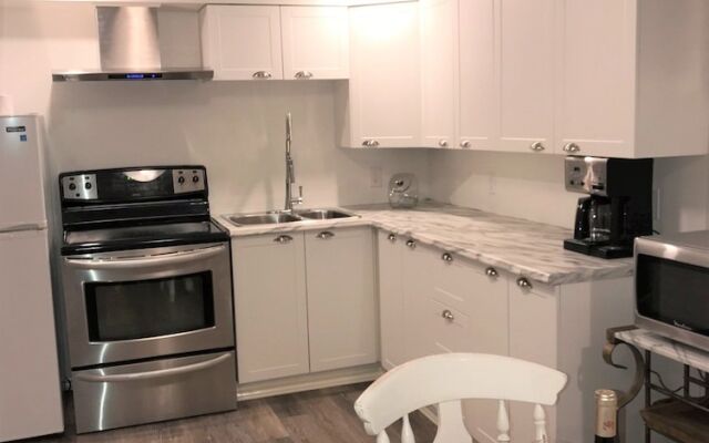 40mToCanalSkate OttawaDowntown 2Br2BaApt