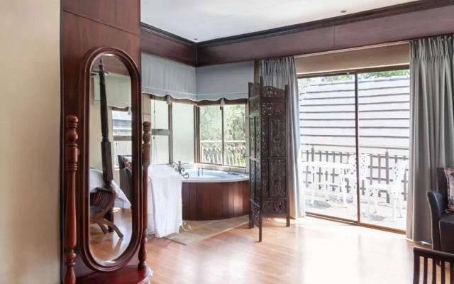 InnJoy Boutique Hotel