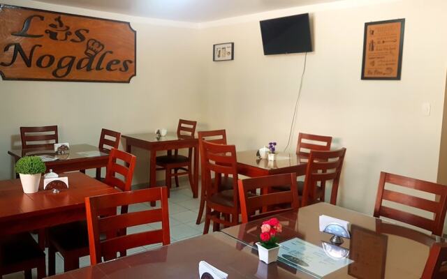 Hotel Los Nogales