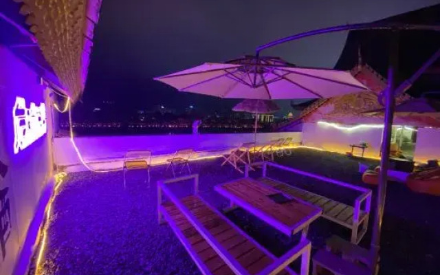 Wan Dai Hou Youth Hostel