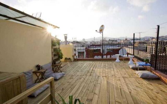 Apartamentos Colon 3000