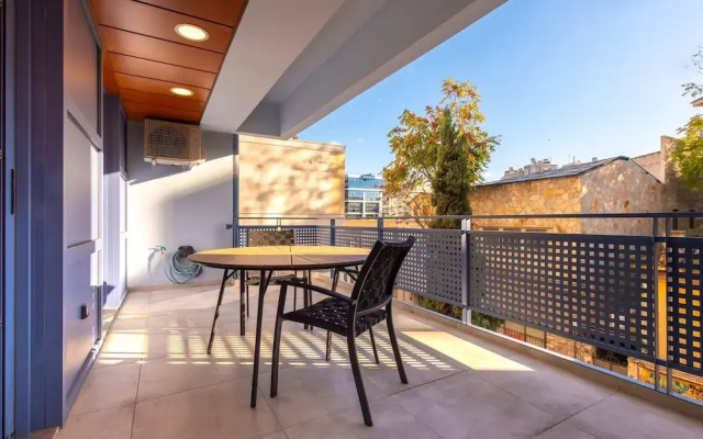 Phaedrus Living: Athens Luxury Residences Sands.