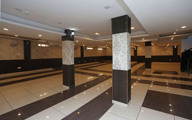 OYO 12178 Ayushmaan Grand