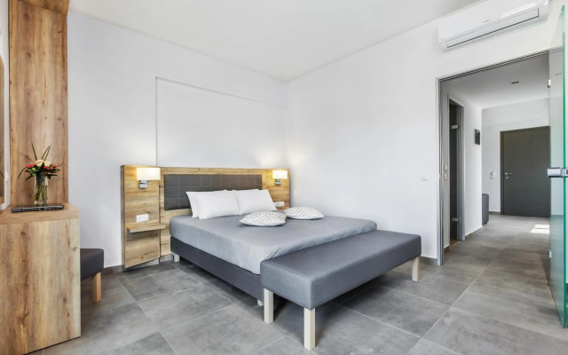 Iris Hotel