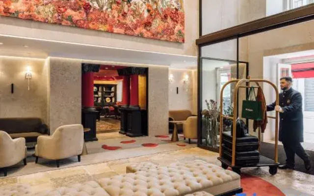 MYTHIC SANA Downtown Suites - New Opening