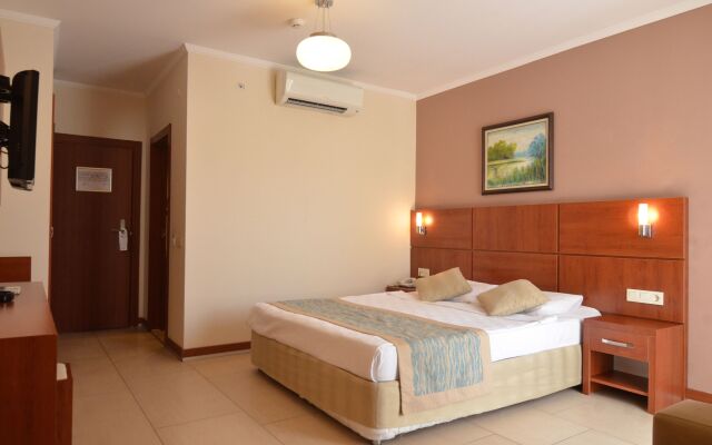 Artemis Princess Hotel