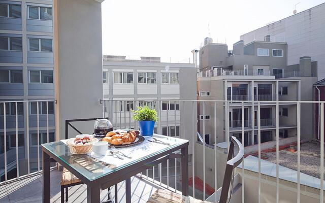 Charmsuites Nou Rambla Apartments