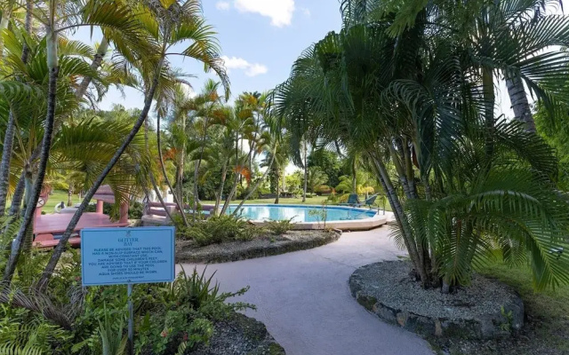 Glitter Bay Estate 214 1 Bedroom Apts
