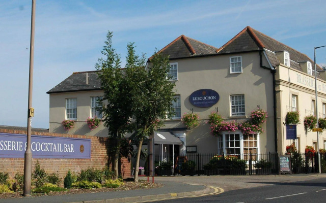 Le Bouchon Brasserie & Hotel