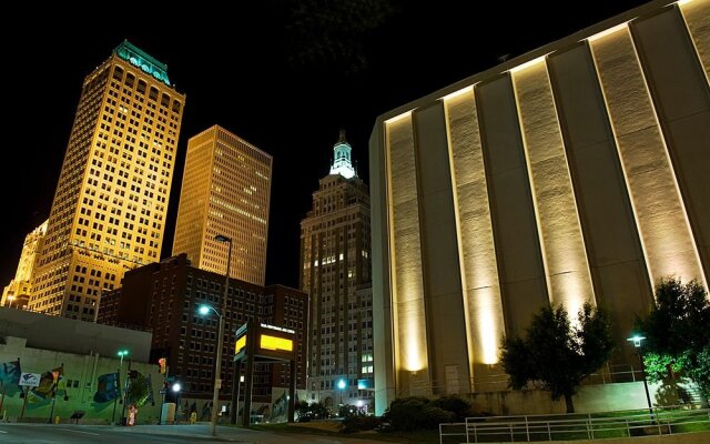 Crowne Plaza Tulsa