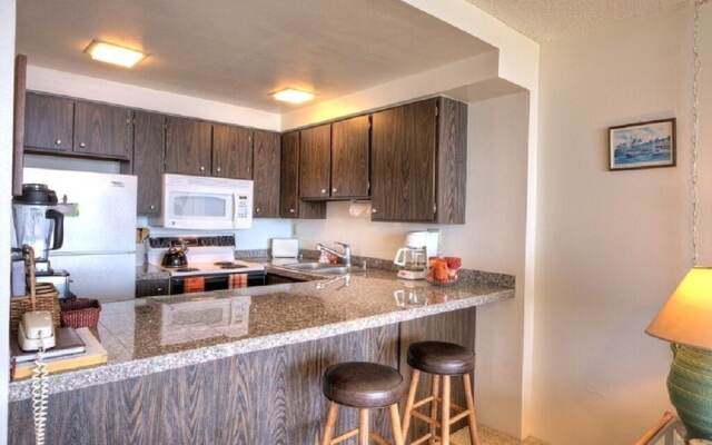 Maalaea Kai 316 1 Bedroom Condo by RedAwning