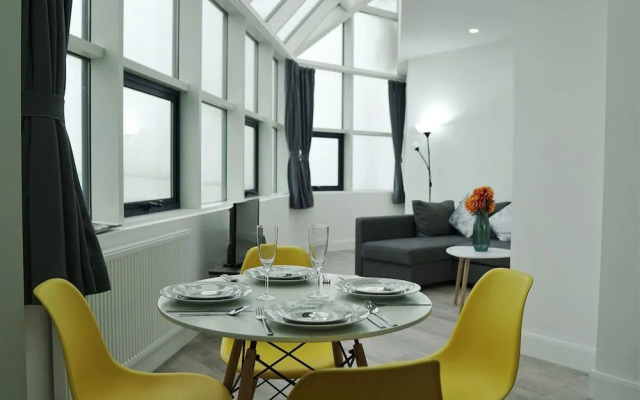 Sapphire House Apartments