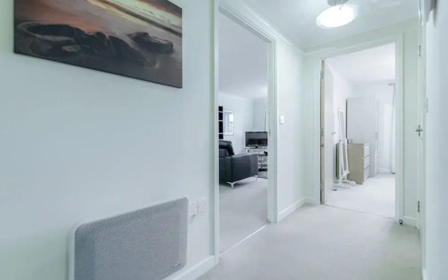 Roomspace Apartments-Courtyard Guildford