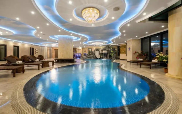 Luxury Family Beach Da Nang