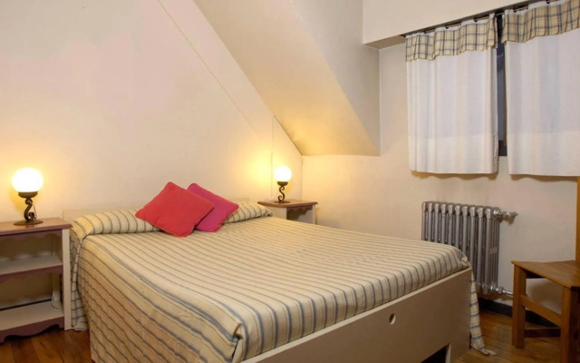 Cinerama Hostel