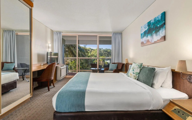 Pacific Bay Resort Suite