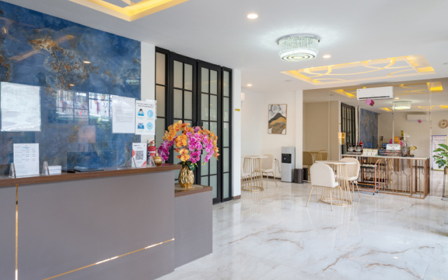 Orange Hotel Surabaya – Lobby – Surabaya